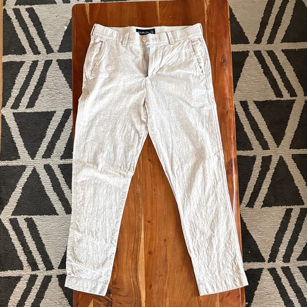 Abercrombie & Fitch Men's Light Tan Linen Chinos